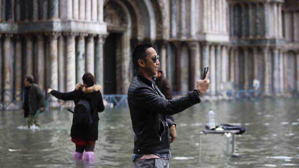 Hauptsache ein Selfie: Die Welt sieht zu, wie Venedig langsam untergeht
