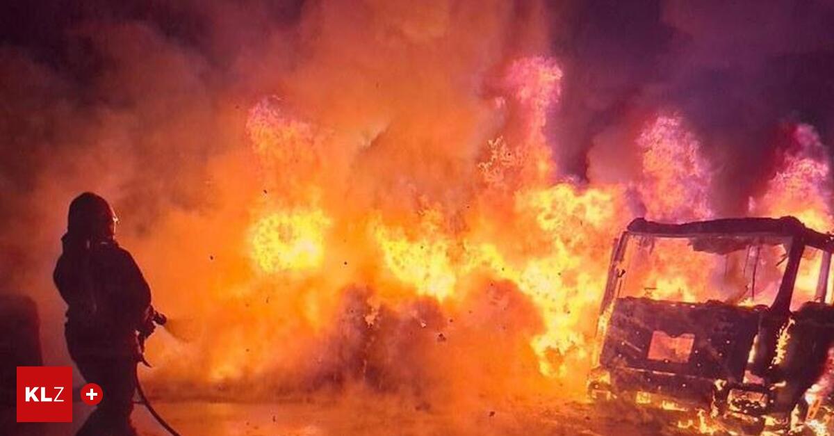 Nach-Herzogbergtunnel-Lkw-stand-auf-S-dautobahn-in-Vollbrand