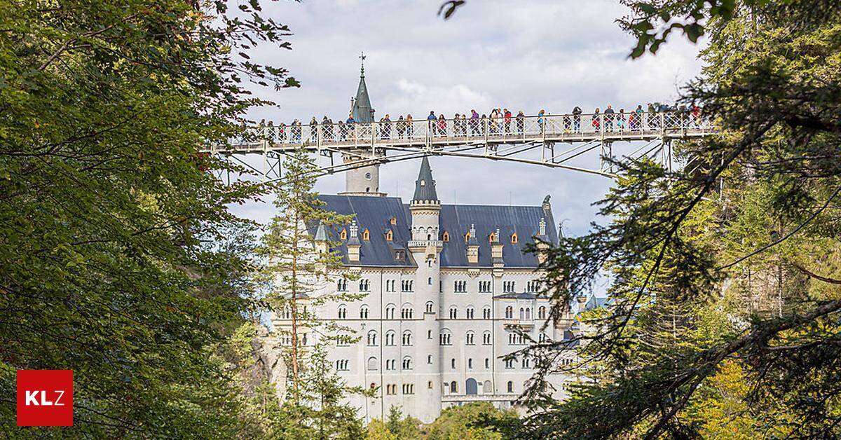 Tödliche Attacke: Mann Stößt Frauen Bei Schloss Neuschwanstein In Eine ...