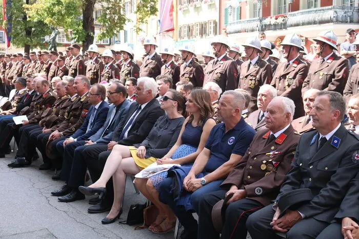 Zahlreiche Ehrengäste kamen als Gratulanten. Was noch alles zum Fest gehörte? Klickt euch durch die Bilder . . .