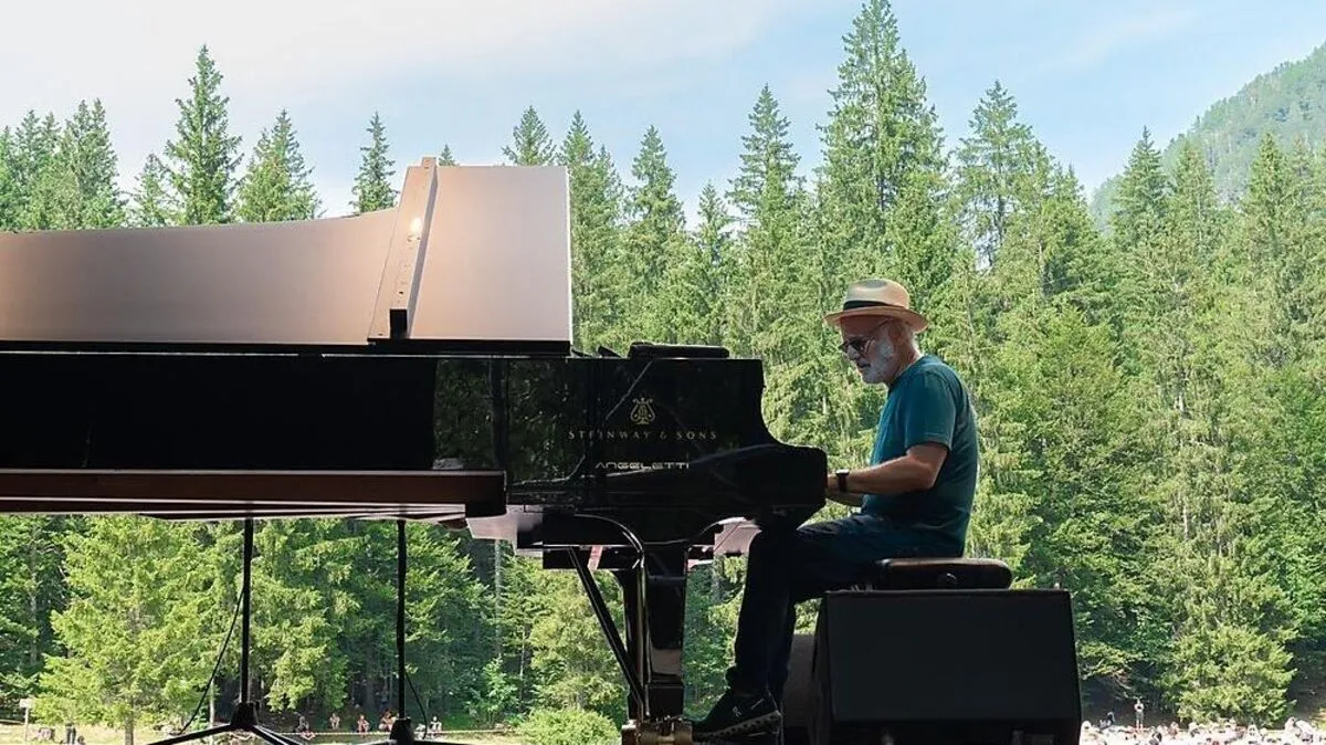 Ludovico Einaudi am Lago di Fusine Superiore