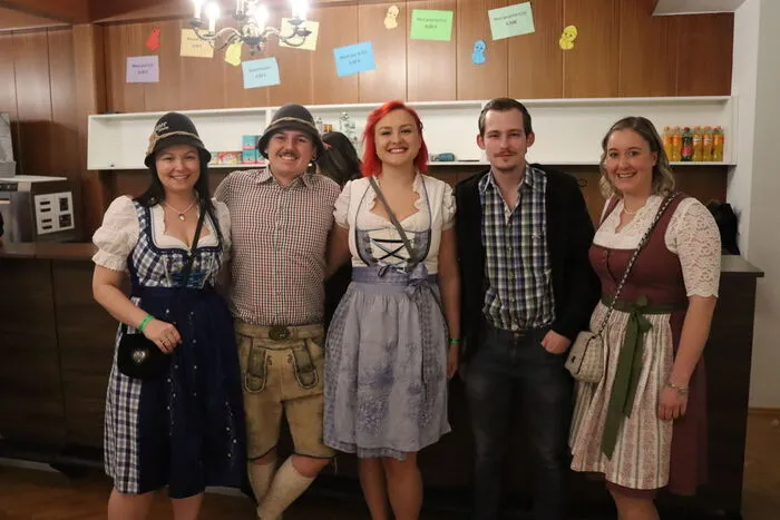 Klicken Sie sich durch die Bilder des Ostertanzes der LJ Reichenfels!