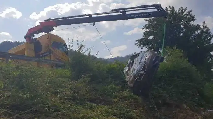 Fünf Neuwägen mussten abgeschleppt werden.