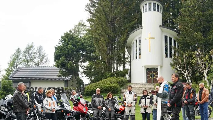 Auf 1500m Seehöhe holten sich die Motorrad -und Quadfans den Segen von oben.