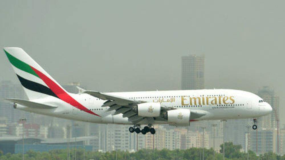 Ein A380 bei der Landung in Dubai 
