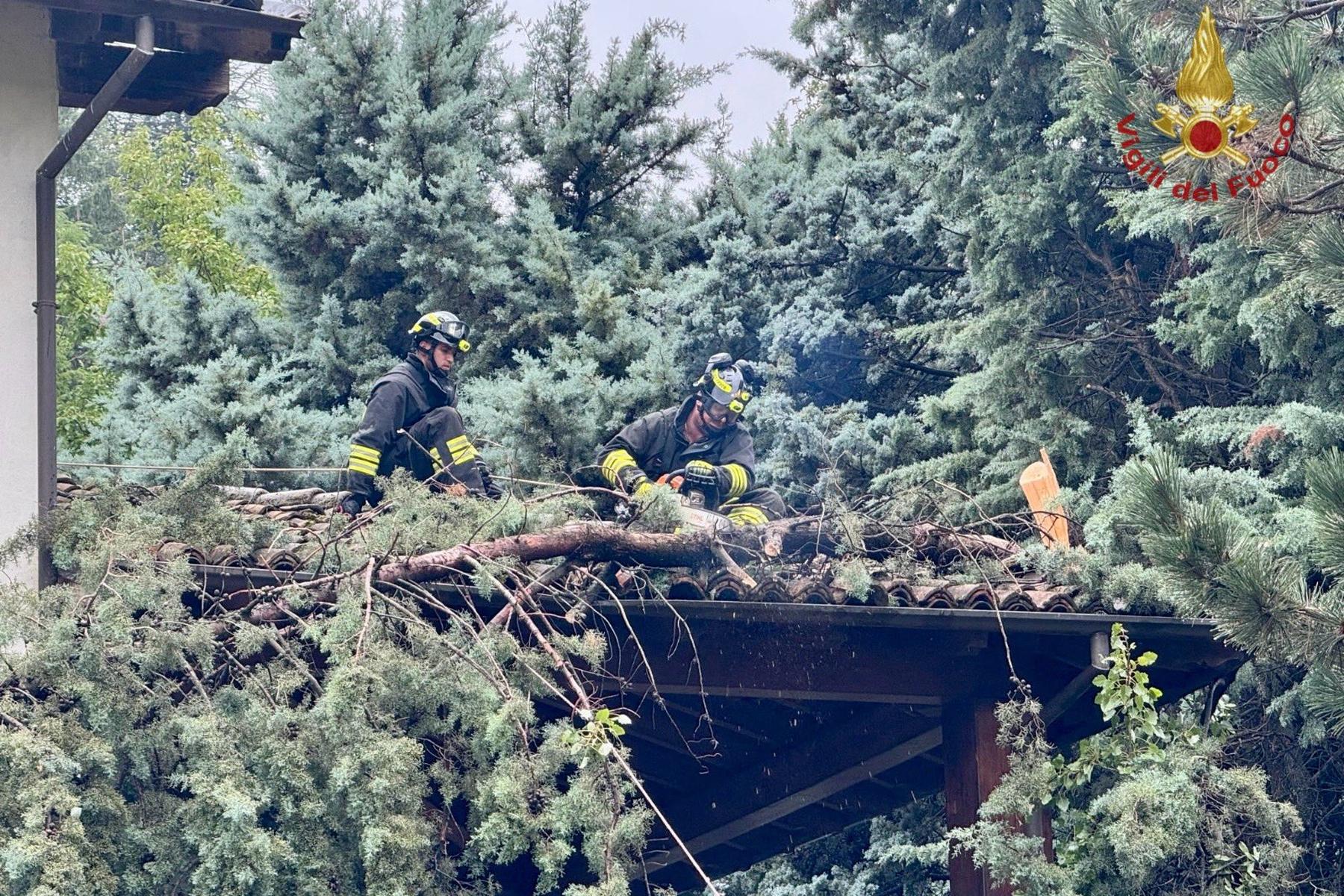 Heftige Unwetter in Italien: Tornado nahe Mailand, Hagel im Piemont