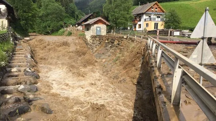 Straße in die Innerkrems war stundenlang gesperrt