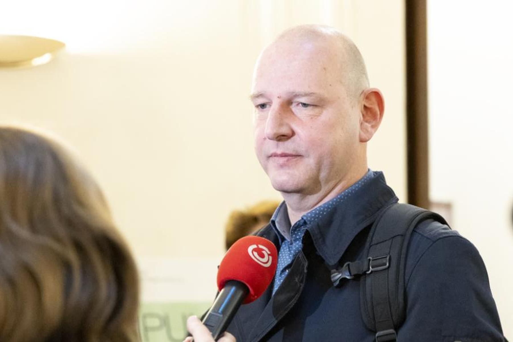 Beamtengehälter: Gewerkschaft signalisiert erstmals  Bereitschaft zu Kompromiss