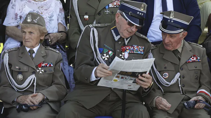 Auch Veteranen versammelten sich zum Gedenken an den Beginn des Krieges.