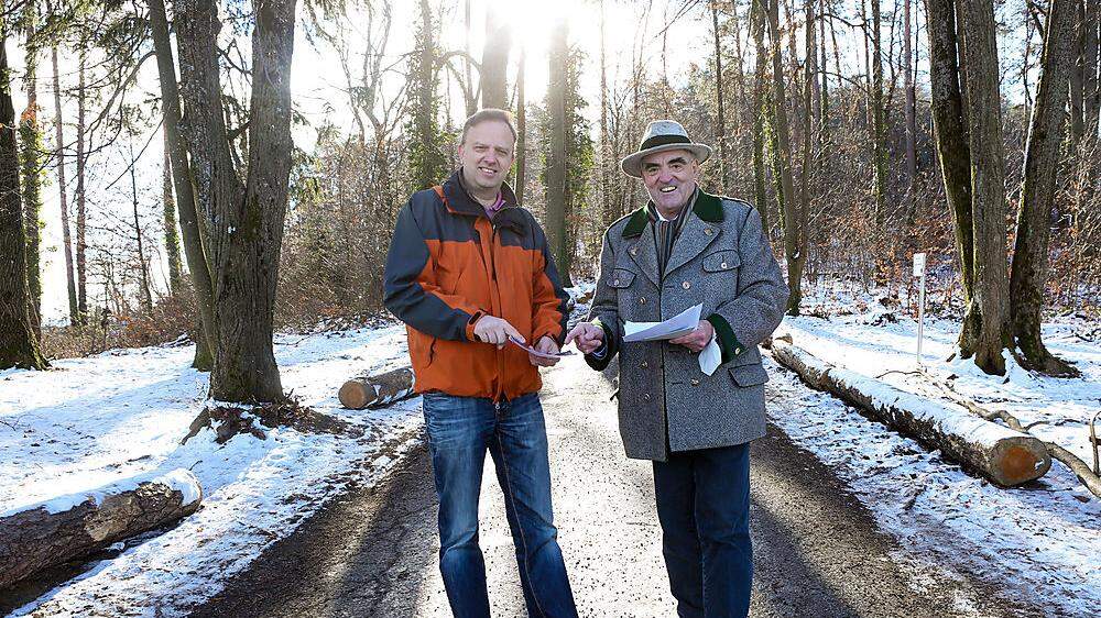 Johannes Obenaus (rechts) wurde es bereits kommuniziert: Er bekommt im Bezirksrat keine Mehrheit mehr. Erwin Wurzinger (links) dürfte es gleich ergehen