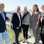 Genoss den herrlichen Ausblick über Wien: Ivana Trump (Mitte) mit Michael Pfaller (zweiter von links)