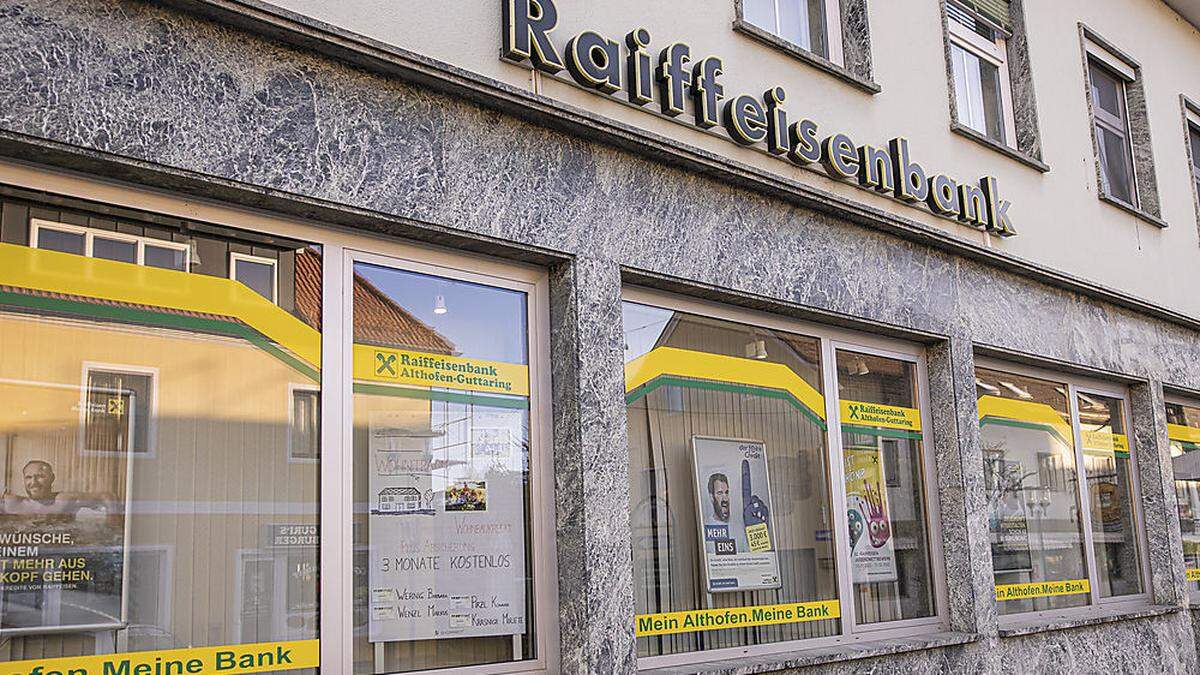 Wegen der Turbulenzen der Raiffeisenbank Althofen-Guttaring (Foto) will die Raiffeisen Mittelkärnten in Althofen einsteigen