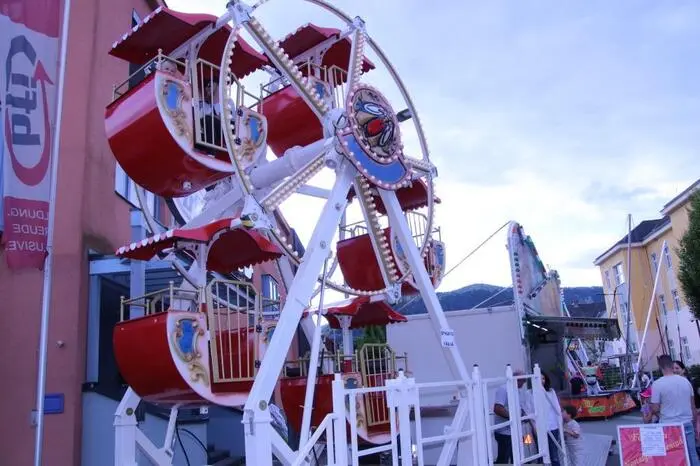 Am Gelände rund um das Volksheim Köflach gab es kulinarische Schmankerl, Streetfood aus aller Welt sowie ein abwechslungsreiches Programm für Kinder mit Hüpfburg und Riesenrad