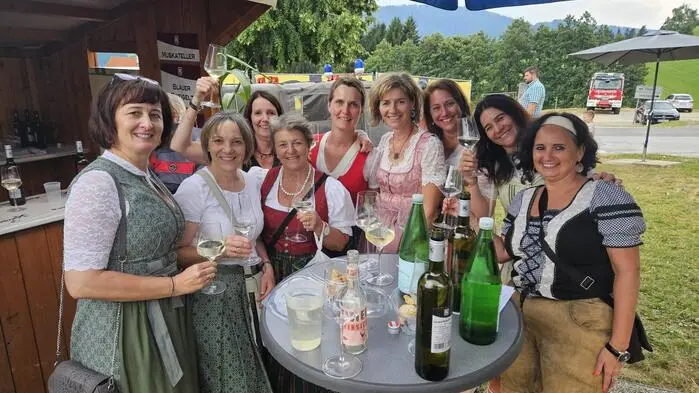 Diesen Tag fieberten die Mitglieder der Feuerwehr Neudorf bei Passail schon seit Wochen entgegen. Am Samstag wurde ihr großes Jubiläumsfest, anlässlich der 100 Jahre gefeiert. 