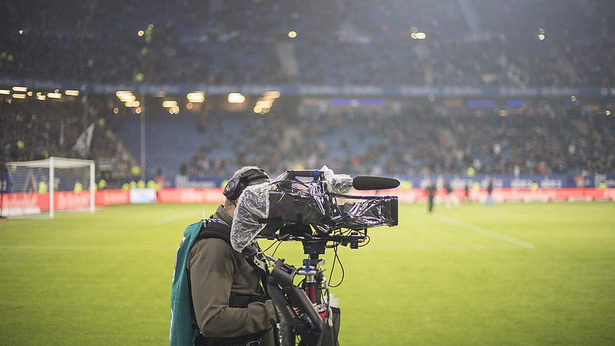 Sky sollen die Rechte an der Champions League 70 Millionen Euro kosten. Nun bietet DAZN mit