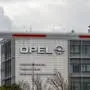 Stellantis erst vor wenigen Wochen angekündigt, die Entwicklungsmannschaft am Opel-Stammsitz in Rüsselsheim weiter abzubauen.