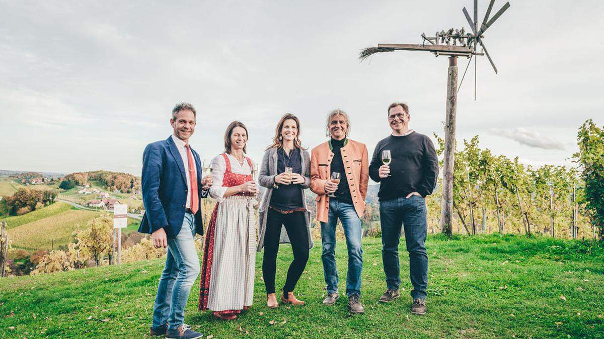 Günter Konrad (Neuhold Immobilien), Silvia Stelzl sREAL), Bianca Zitz (bz Immobilien), Herbert Zelzer (RE/MAX Leibnitz und Andreas Neussl (Steindorff Immobilien)