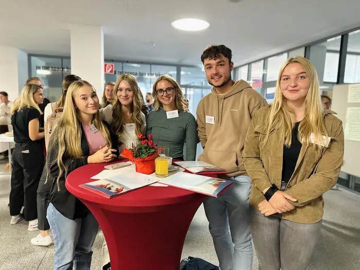 Die PH Kärnten stellt sich vor | Ob Infotour oder Schnupperstudium - es gibt unterschiedliche Möglichkeiten, die PH Kärnten kennenzulernen