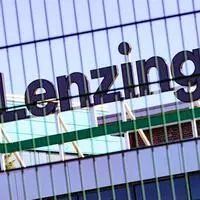 Der oberösterreichische Textilfaserhersteller Lenzing will neuerlich rund 500 Stellen abbauen 