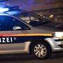 Die Polizei musste in der Nacht auf Sonntag zu einem Lokal in Mühldorf ausrücken