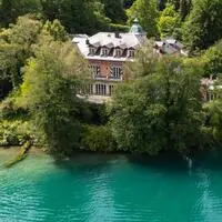 Die Horten-Villa steht zum Verkauf. Wenige Meter daneben soll eine Fläche gerodet werden