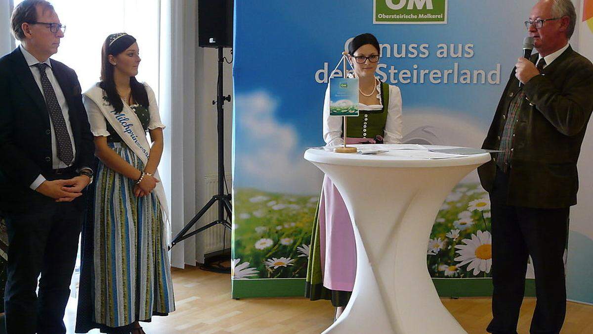 Landesrat Christian Buchmann und OM-Geschäftsführer Friedrich Tiroch (rechts)