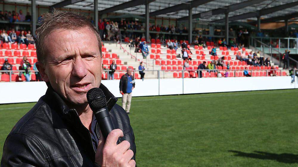 Fußball vor Zuschauern will KFV-Präsident Klaus Mitterdorfer im Herbst wieder sehen.
