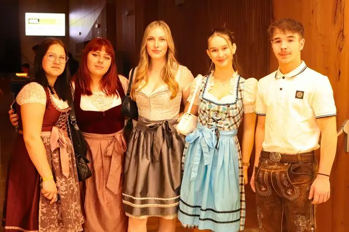 Fesch gemacht und gut gelaunt