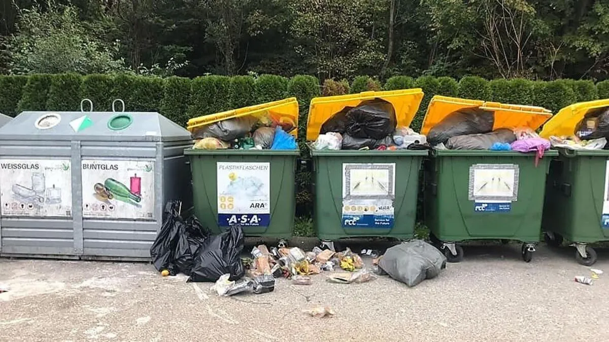 Bei der Müllinsel im Prössingraben wurde Essbares weggeworfen