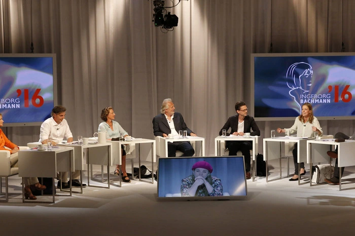 ... Am Donnerstag startete also das Wettlesen im gut besuchten ORF-Theater in Klagenfurt ...