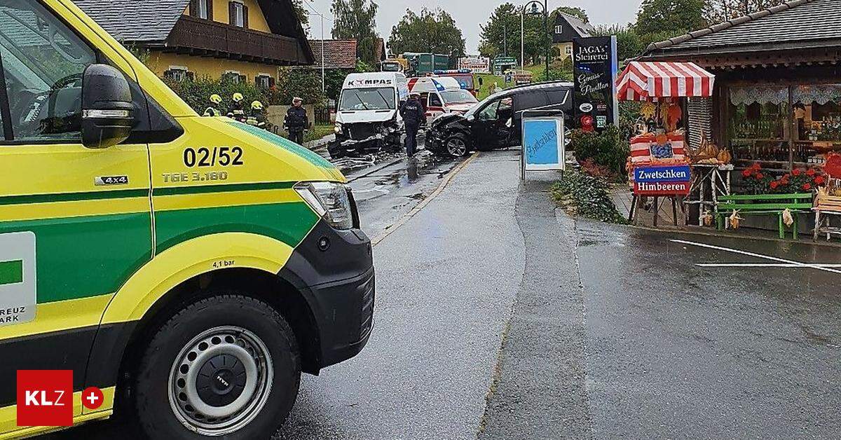 Stainz: Zwei Verletzte Bei Frontalkollision Auf Der B76