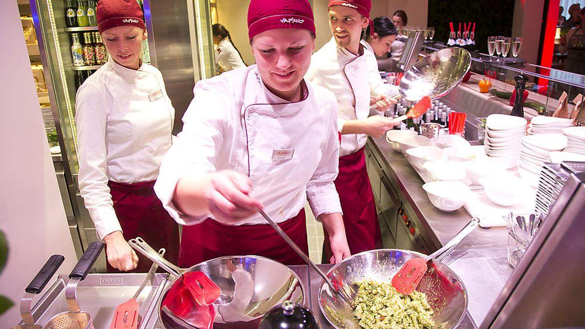 Front-Cooking ist Teil des Systems bei Vapiano.