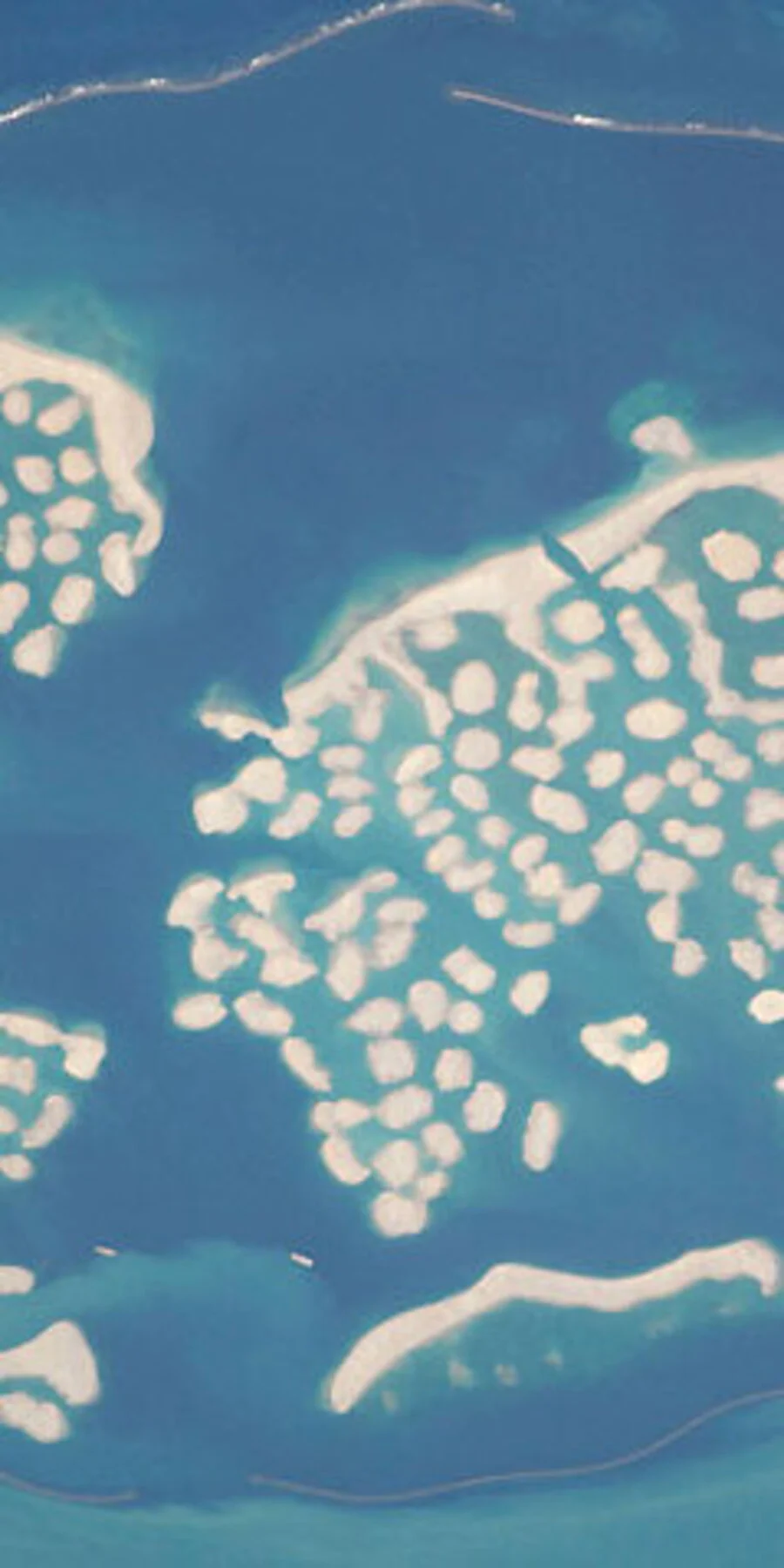 Die Welt geht unter: Dubais Prestigeprojekt versinkt im Meer