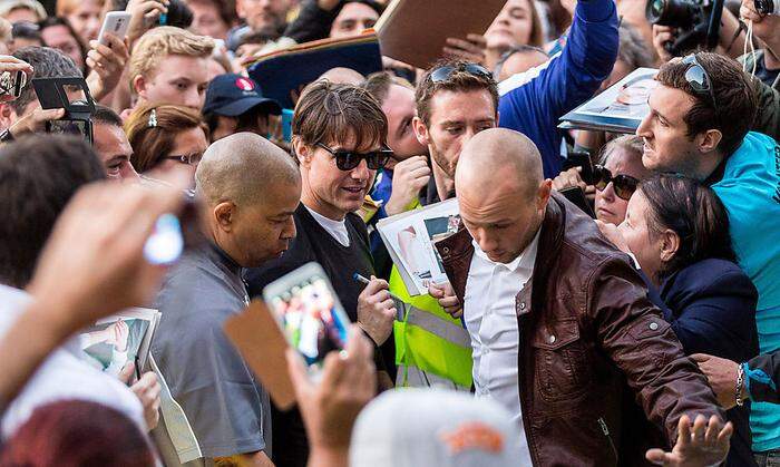 Einmal in der Fanmenge baden: Tom Cruise zeigte schon 2014 vor, wie's geht