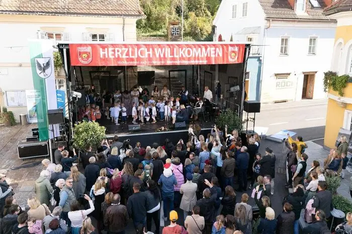 Musikalisch umrahmt wurde die Veranstaltung unter anderem vom Kinderchor
