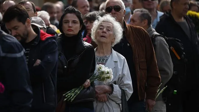 Kleiner Abschied für einen großen Mann: Der Tod von Michail Gorbatschow bewegt Menschen weltweit, doch in seiner Heimat Russland bekommt er nicht einmal ein Staatsbegräbnis.