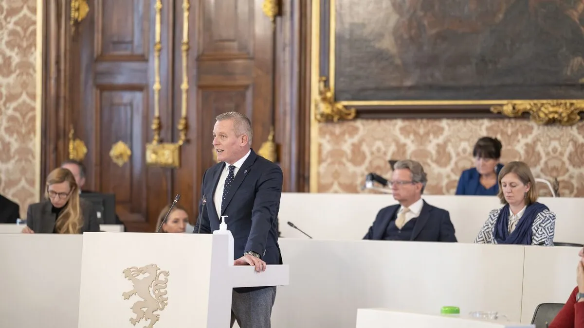 FPÖ-Klubobmann Kunasek: Antworten auf Naturgasanlage in Straß wären "eine Nullnummer"