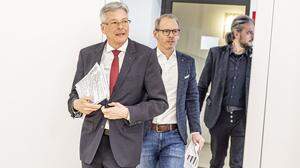 Wirkte Dienstag wieder gelöster: Peter Kaiser mit Geschäftsführer Andreas Sucher und LH-Sprecher Andreas Schäfermeier