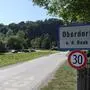 Die Parkplatz-Situation vor der Einstiegsstelle zur Raabklamm in Oberdorf bei Mitterdorf an der Raab erhitzt die Gemüter und ist seit Jahren ein Problem