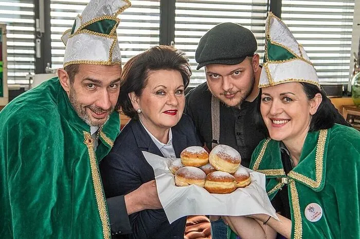 Die bissfeste Jury: Rolf Pabeschitz, Waltraud Hutter, Philipp Carstajen und Petra Großschädl