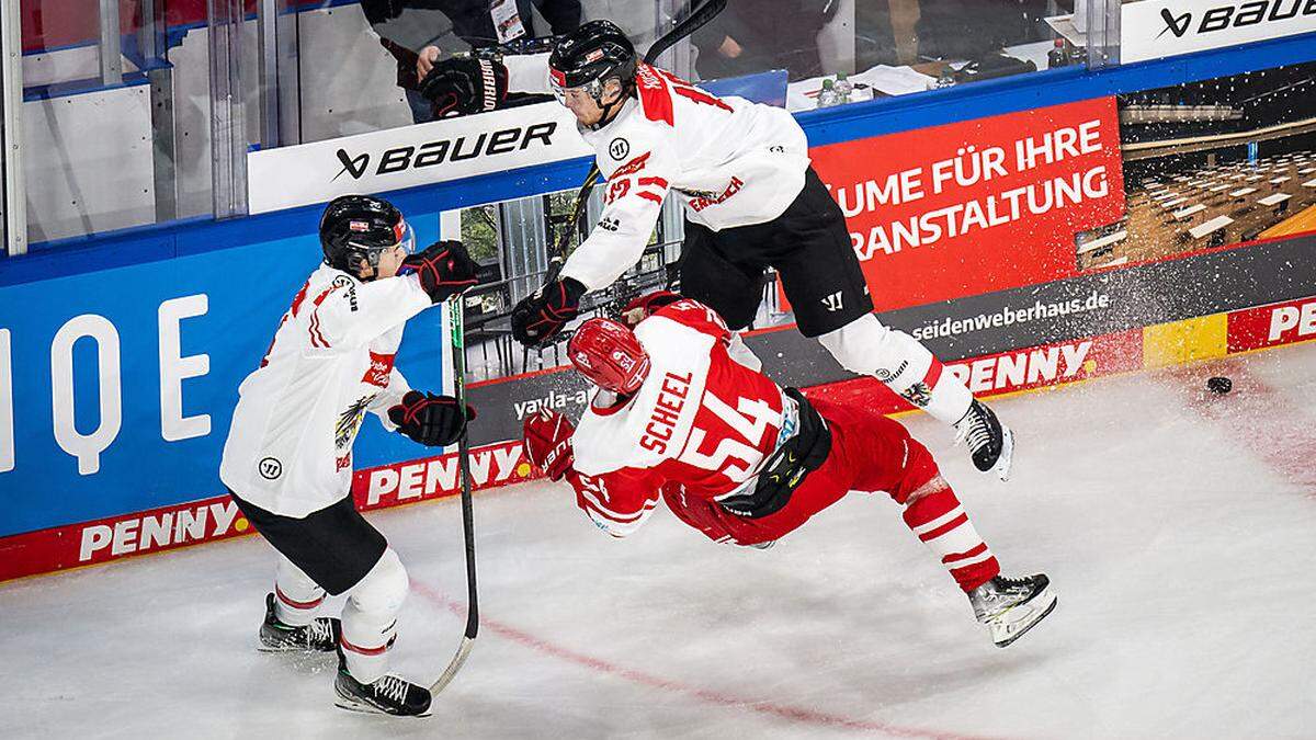 Wie schon beim Deutschland-Cup sollen Marco Kasper (rechts) und Thimo Nickl im Nationalteam auch für die physische Komponente sorgen