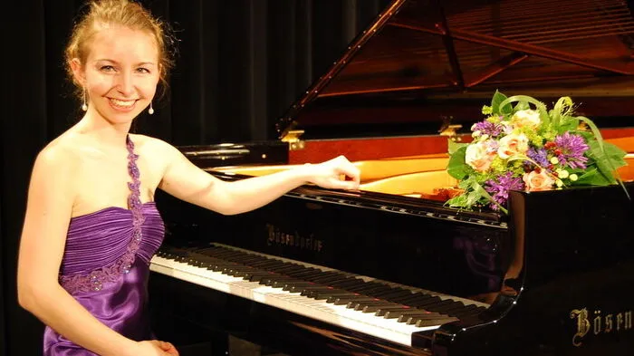 Martina Padinger spielt in der Villa Hafner