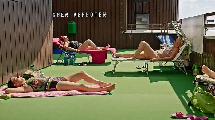 Pools für Proleten - hieß es damals über den Wohnpark Alterlaa in Wien