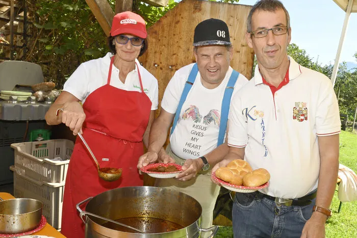 Bestens versorgt wurden die Gäste auch aus der "Gulaschkanone".