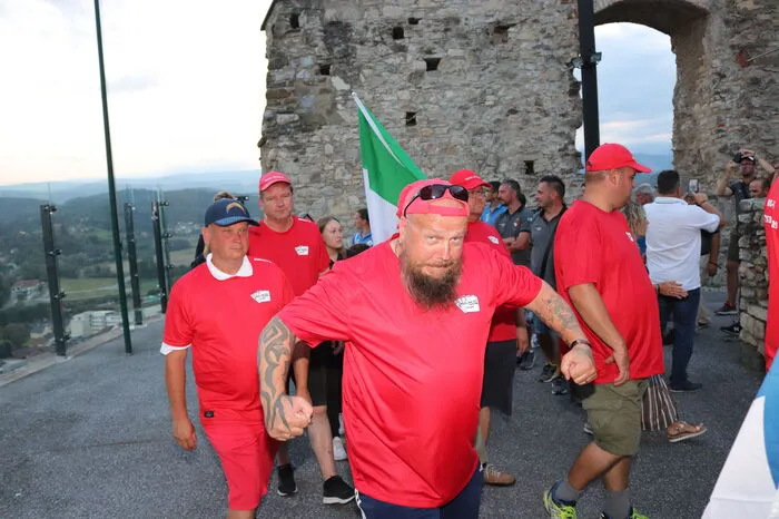 Die besten Minigolf-Teams aus Europa haben sich dafür qualifiziert, mehr als 100 Sportlerinnen und Sportler stehen am Start.