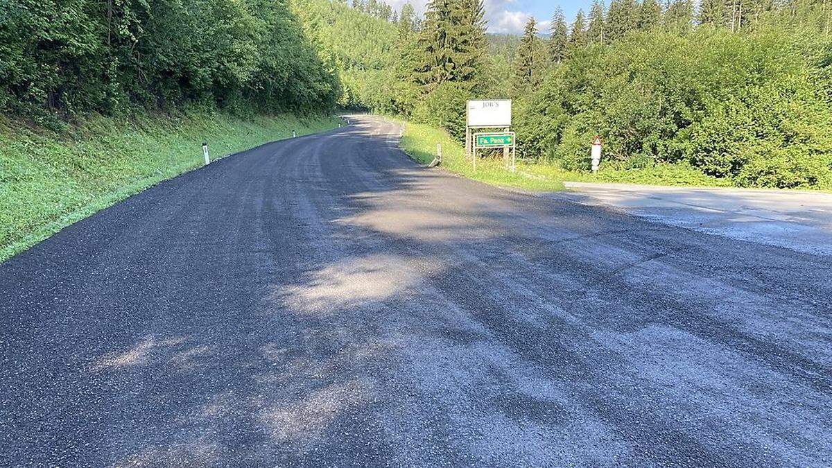 Die Hirschegger Straßer (L 343) wird aktuell saniert, am 25. und 26. August gibt es eine Totalsperre