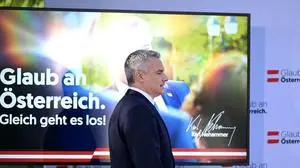  Im Handy-Zeitalter sind Spitzenpolitiker niemals mehr unbeobachtet, alles wird aufgezeichnet – selbst das, was nie öffentlich werden sollte.