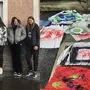 Die Schülerinnen der HLW Lipizzanerheimat gestalteten zum Weltfrauentag unter anderem T-Shirts
