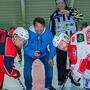 Mario Kulnig (Mitte) veranstaltet erstes Freundschaftsspiel in der neuen Eishalle
