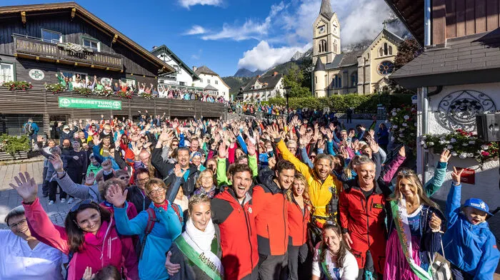 Am 9. und 10. September ging in Ramsau am Dachstein die zehnte Ausgabe der Bergretter-Fanwanderung über die Bühne.